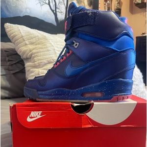 Rare Woman’s Nike wedge high top sneakers